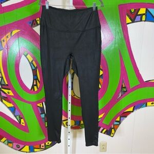 DG2 Diane Gilman, Faux Leather Leggings. Size LT. Excellent condition!